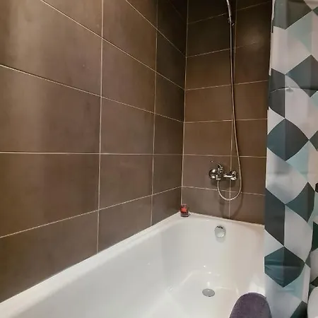 Four Seasons Apartament *