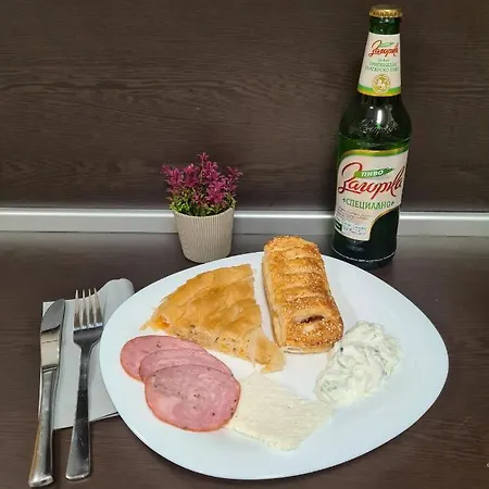 Four Seasons בנסקו