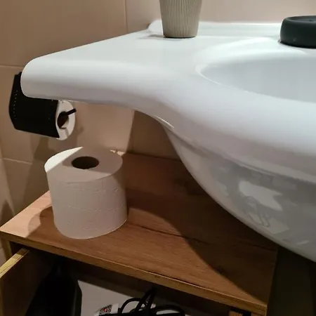 Four Seasons アパート バンスコ