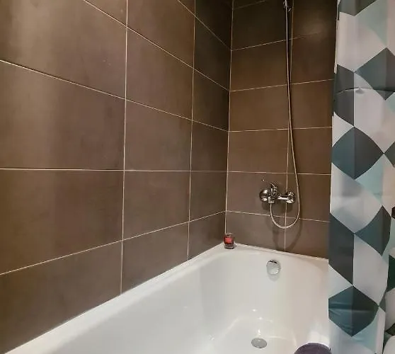 Four Seasons 아파트 *